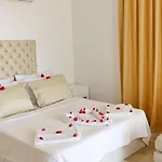 3 Bedroom Villa *