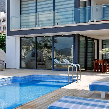 فيلة 3 Bedroom *