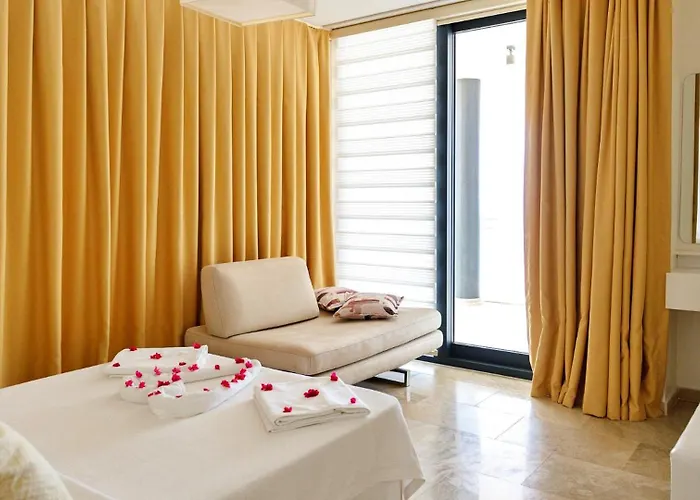 3 Bedroom 4999 * Kalkan